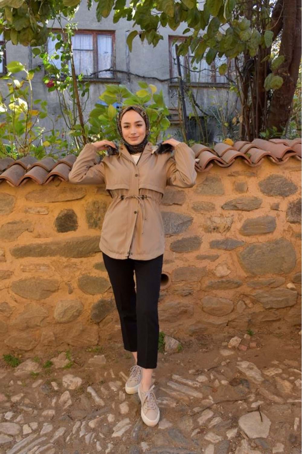 8137 Kadın İçi Şardonlu Mont 75cm - Bej - 40 - AZRA02189-Bej-40