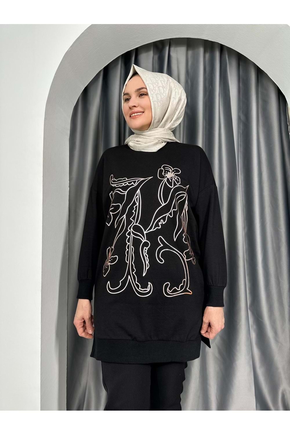 Puane Önü Çiçek Detaylı Tunik 10448 - Siyah - S-M - AZRA04211-Siyah-S-M