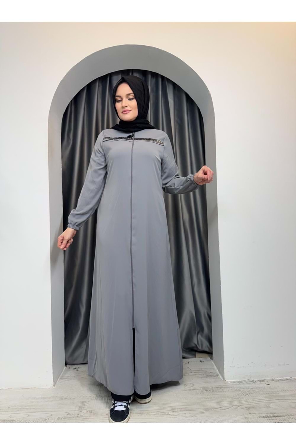 Ön Detaylı Medine İpeği Ferace 8998 - azra fashion - Gri - 50-52 - AZRA05294-44194