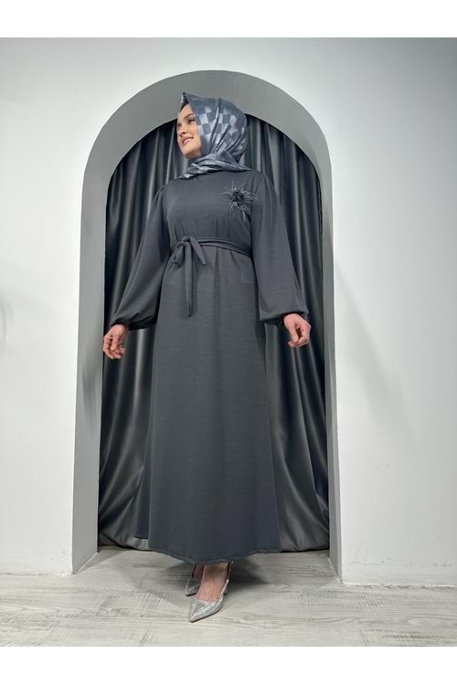 Burgu Kumaş Çiçek Aksesuarlı Elbise 1652 - azra fashion - Füme - 54-56 - AZRA05305-44167