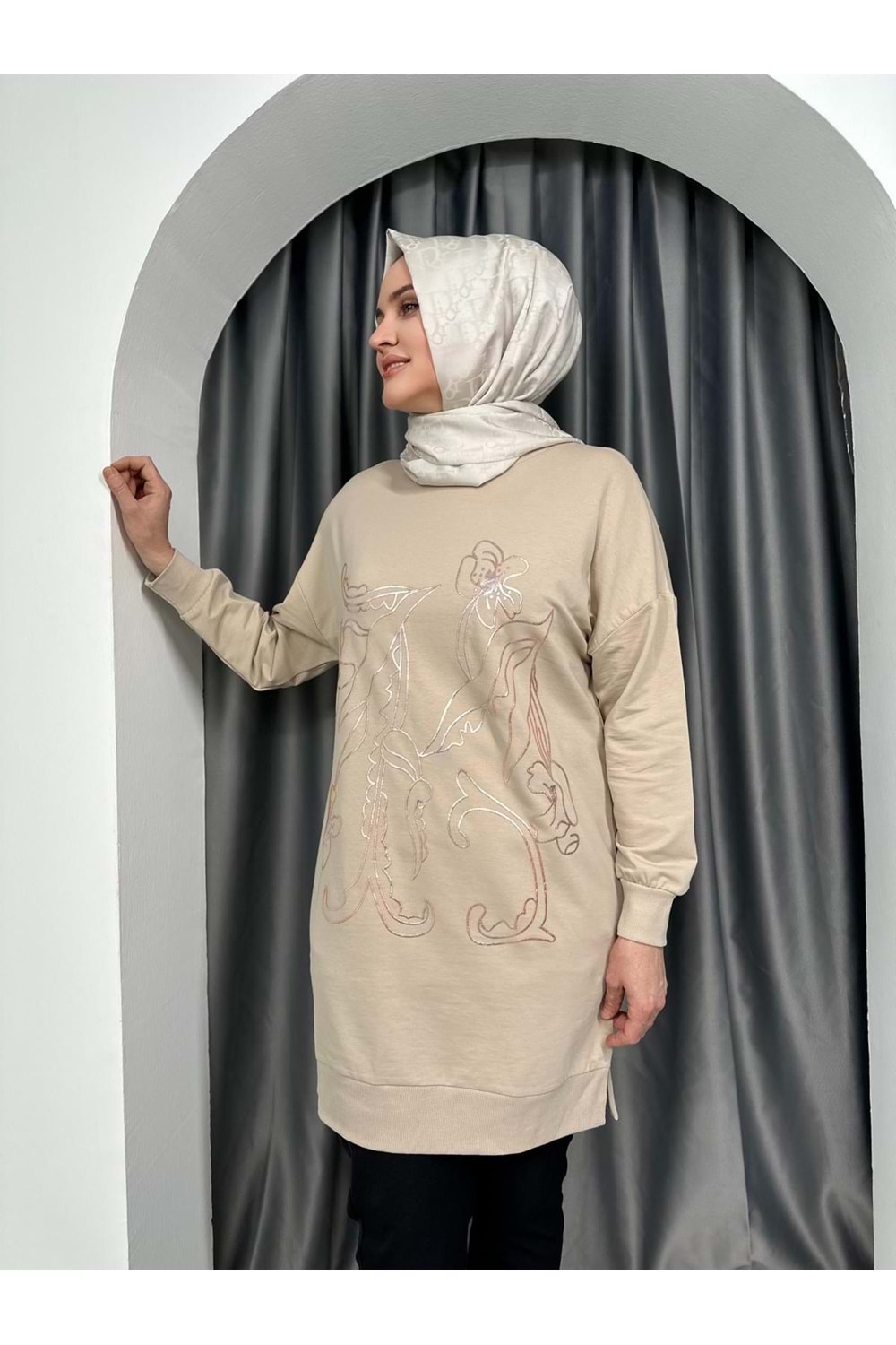 Puane Önü Çiçek Detaylı Tunik 10448 - Sütlü Kahve - S-M - AZRA04211-Sütlü Kahve-S-M
